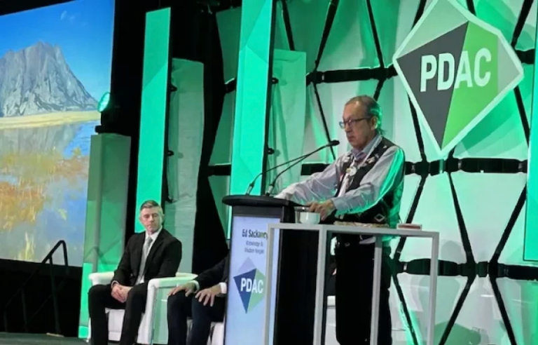 Tensões geopolíticas e riscos ambientais: os desafios da mineração